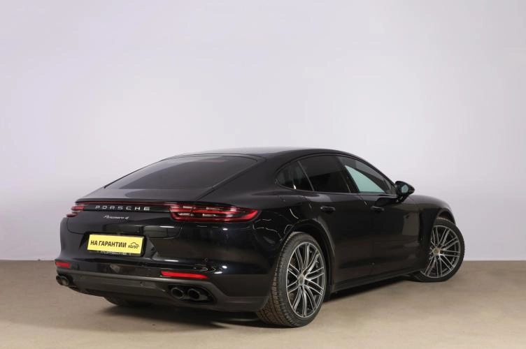 Porsche Panamera 4 4 из 6