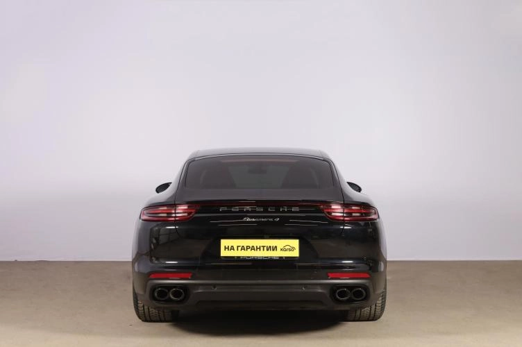 Porsche Panamera 4 5 из 6