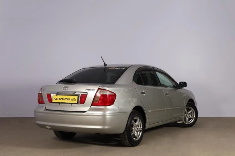 Toyota Premio 4 из 6