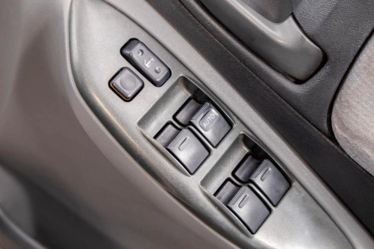 Toyota Vitz 11 из 22