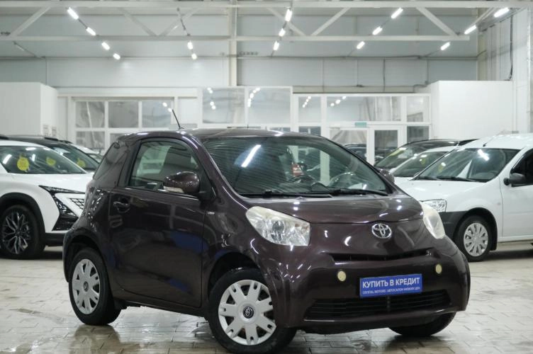 Toyota iQ
