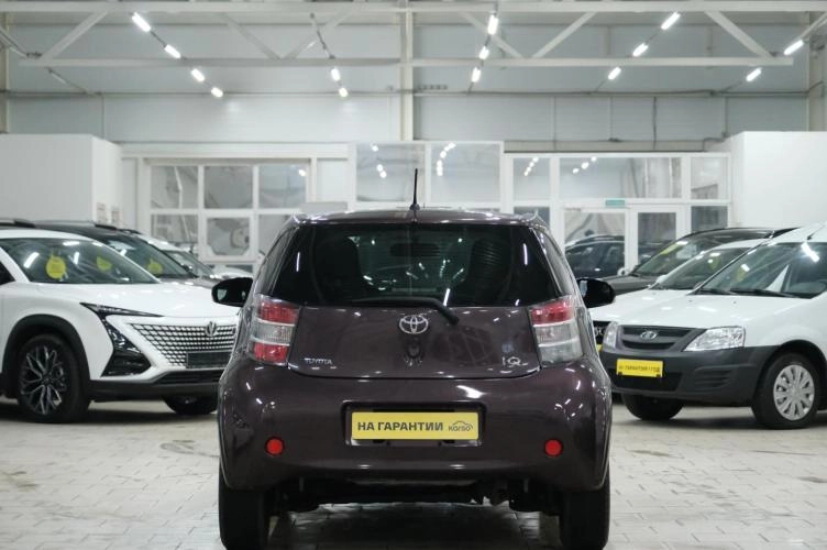 Toyota iQ 5 из 6