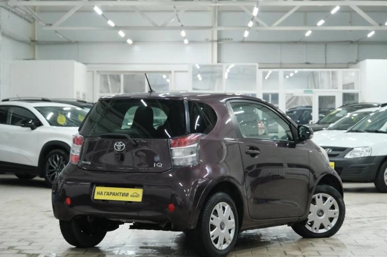 Toyota iQ 6 из 6