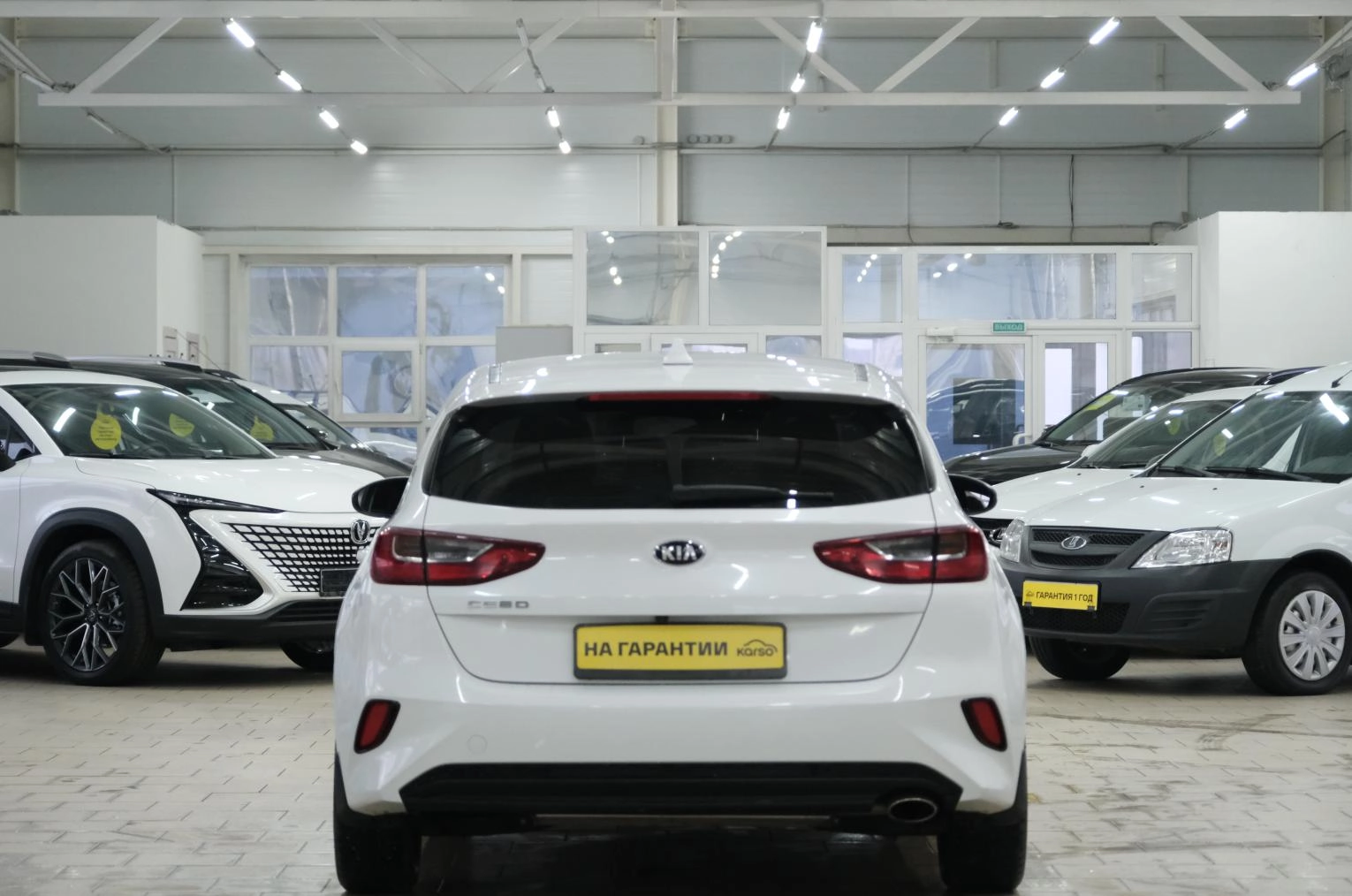 KIA cee'd 5 из 23