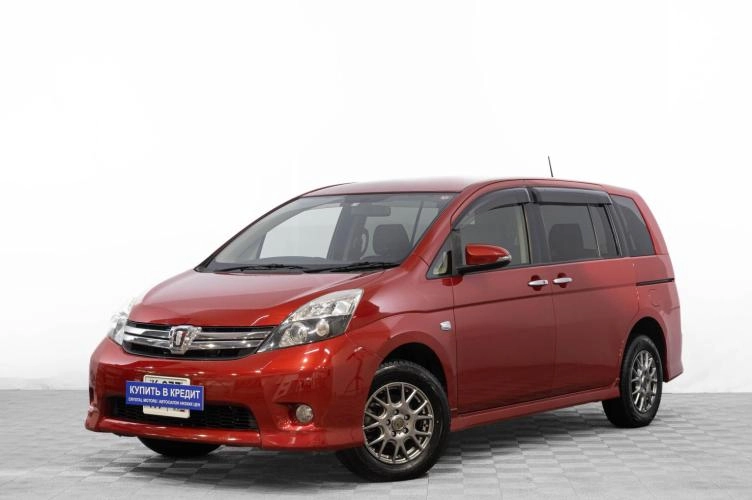 Toyota Isis 3 из 6