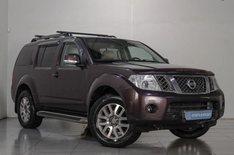 Nissan Pathfinder 1 из 6