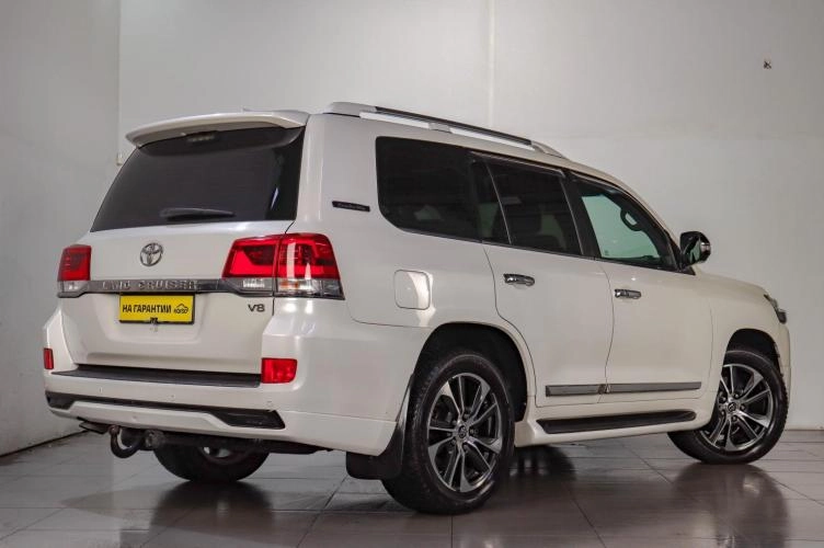 Toyota Land Cruiser 6 из 6