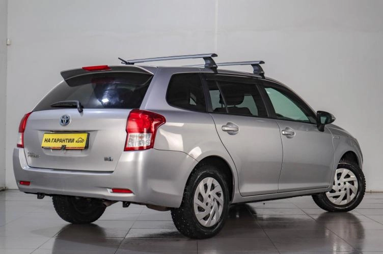 Toyota Corolla Fielder 6 из 6