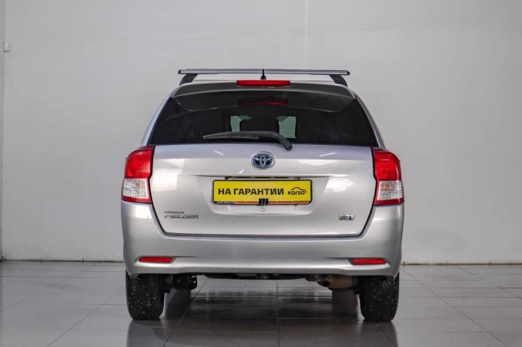 Toyota Corolla Fielder 5 из 5