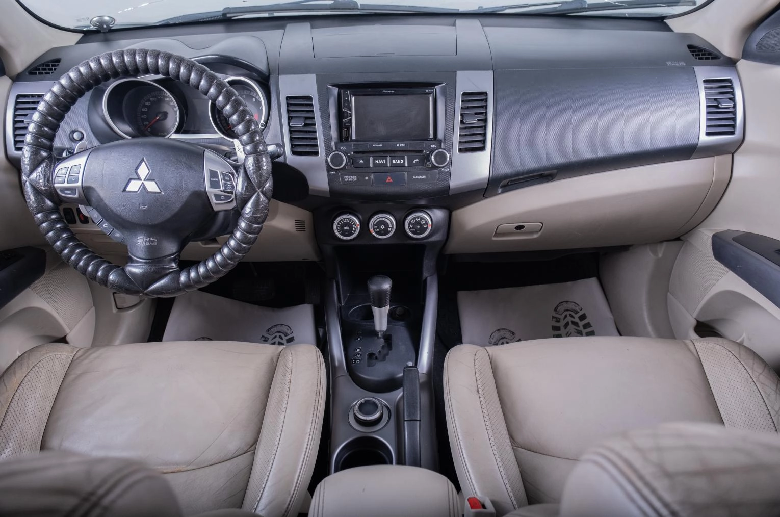 Mitsubishi Outlander 8 из 16