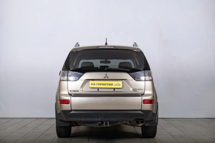 Mitsubishi Outlander 4 из 6