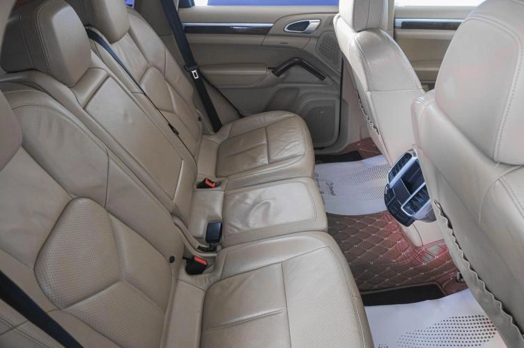 Porsche Cayenne 10 из 27