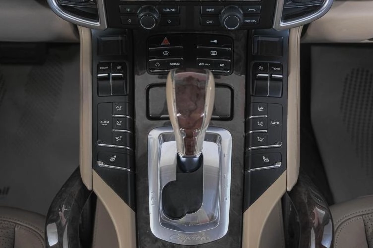 Porsche Cayenne 21 из 27