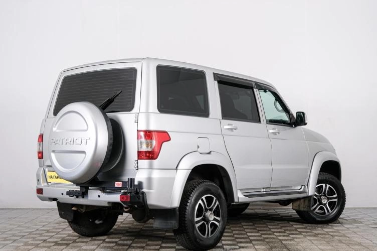 УАЗ Patriot 6 из 6