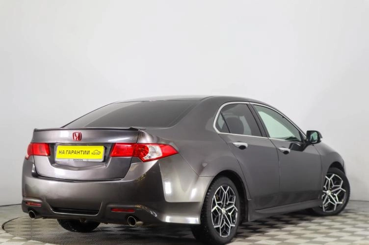 Honda Accord 4 из 5