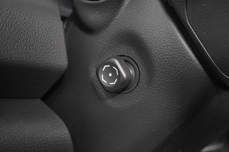 Toyota Camry 23 из 27