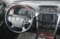 Toyota Camry 12 из 27