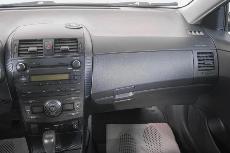 Toyota Corolla 13 из 19