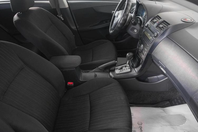 Toyota Corolla 10 из 19