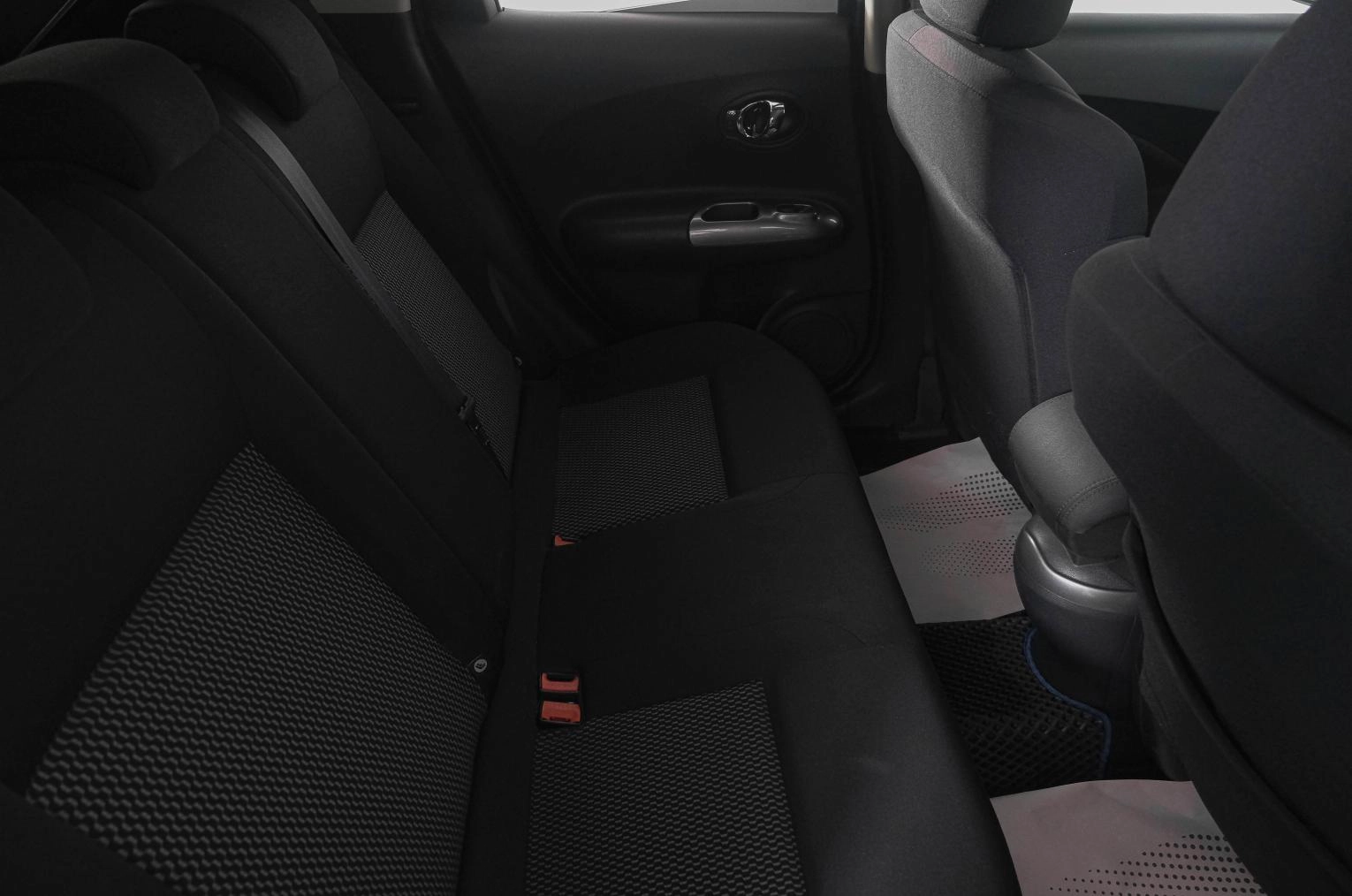 Nissan Juke 10 из 23