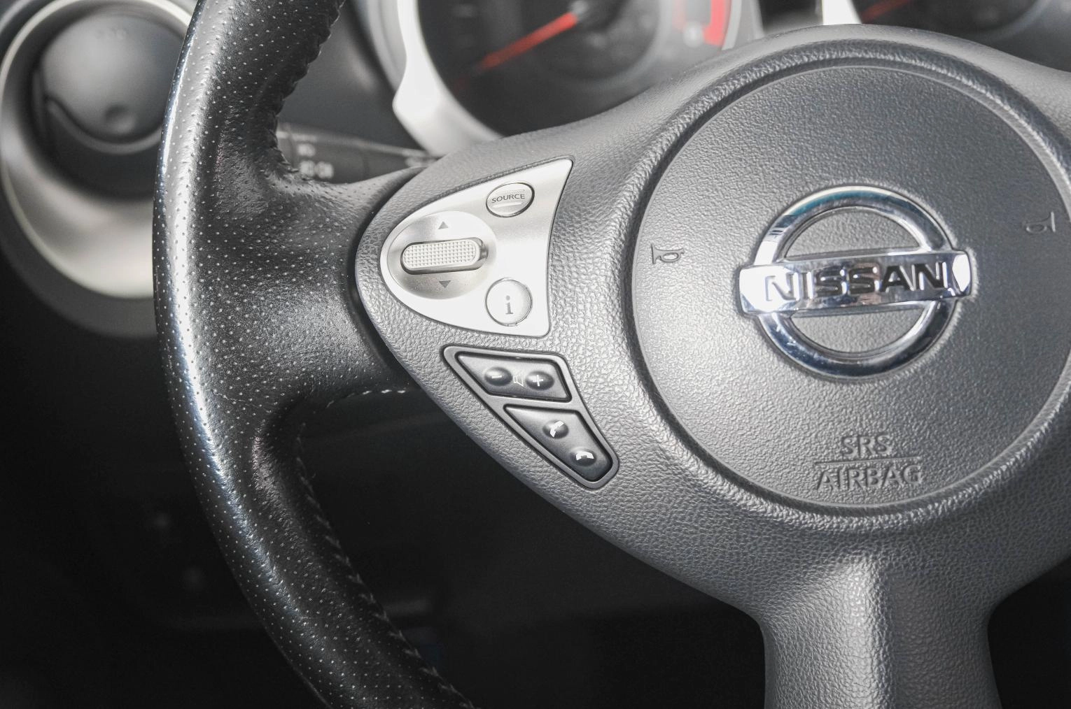 Nissan Juke 16 из 23