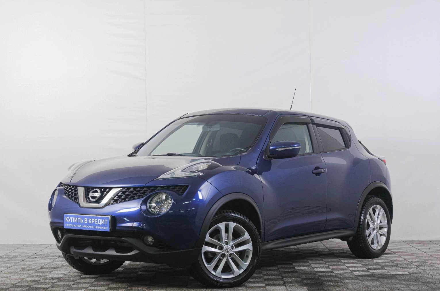 Nissan Juke 3 из 23