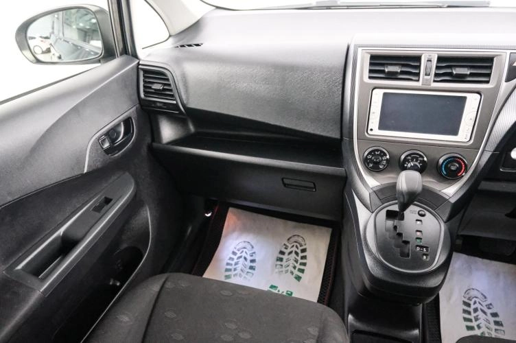 Toyota Ractis 11 из 22