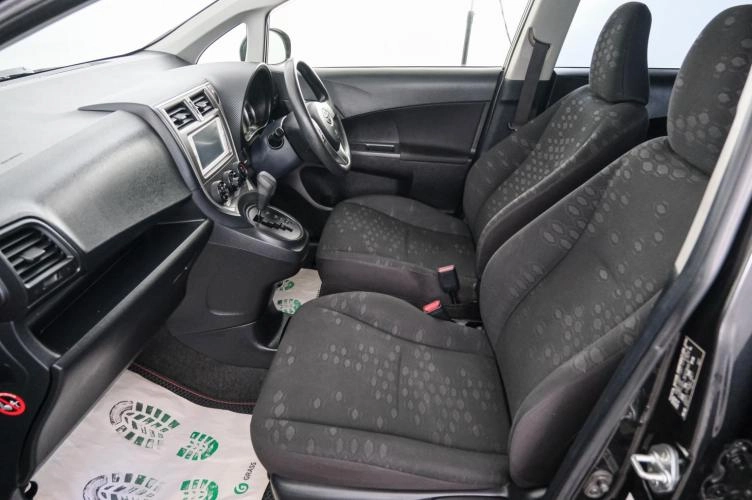 Toyota Ractis 13 из 22