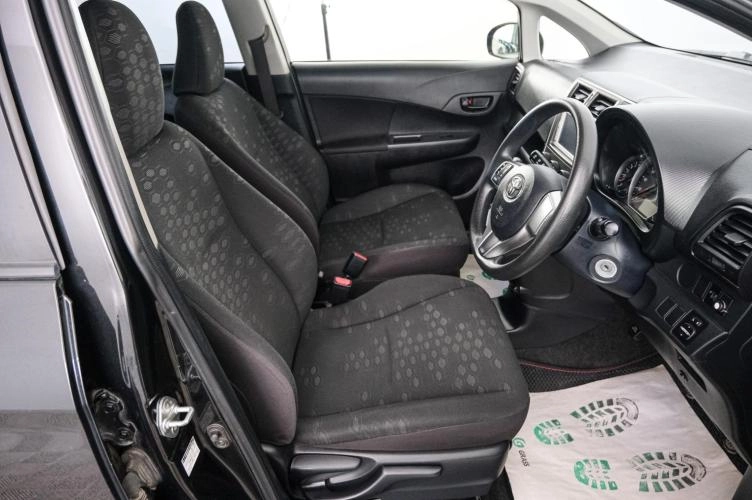 Toyota Ractis 7 из 22