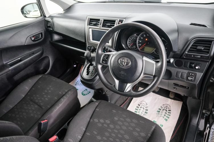 Toyota Ractis 8 из 22