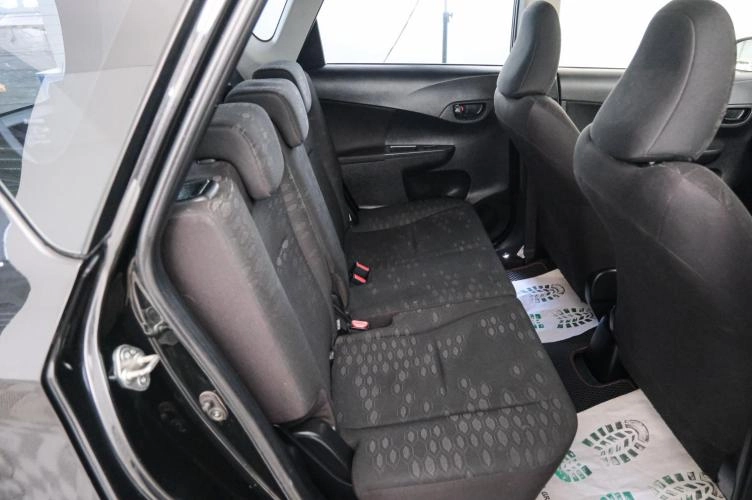 Toyota Ractis 20 из 22