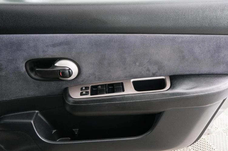 Nissan Tiida 18 из 21