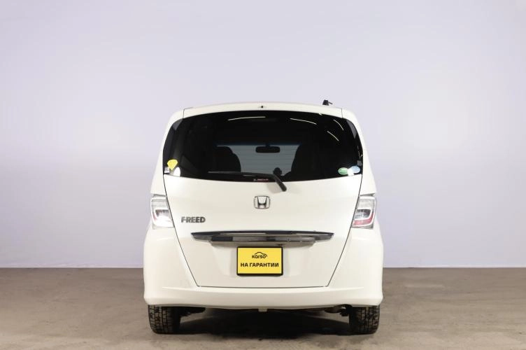 Honda Freed 5 из 6