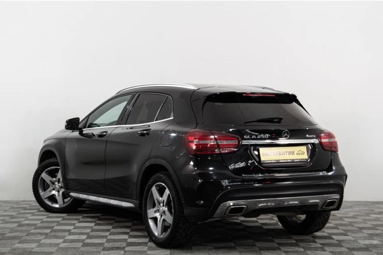 Mercedes-Benz GLA-класс 4 из 5