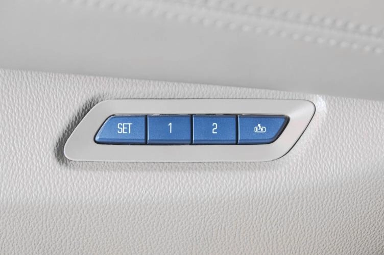 Cadillac Escalade 23 из 31