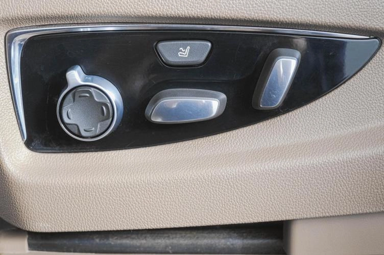 Cadillac Escalade 22 из 31