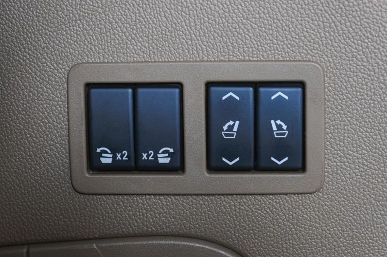 Cadillac Escalade 29 из 31