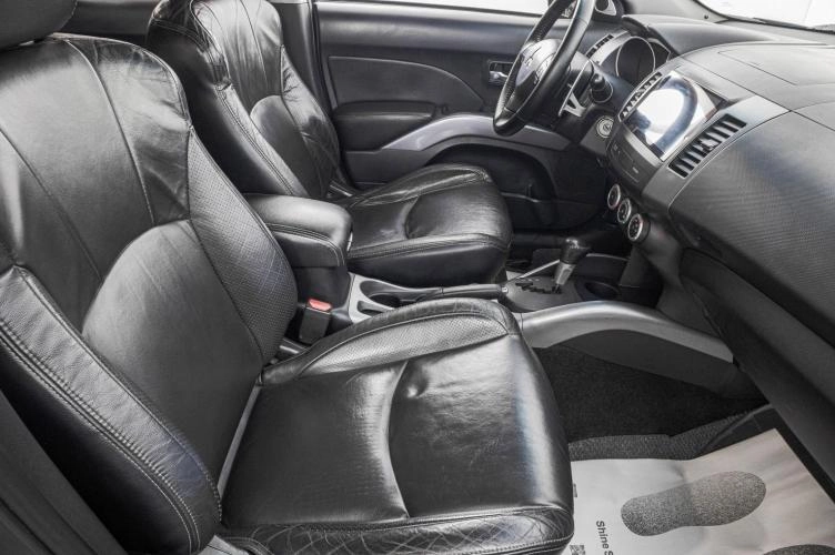 Mitsubishi Outlander 25 из 29