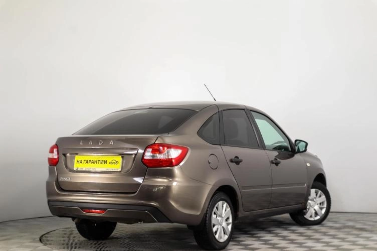 ВАЗ (LADA) Granta 4 из 6