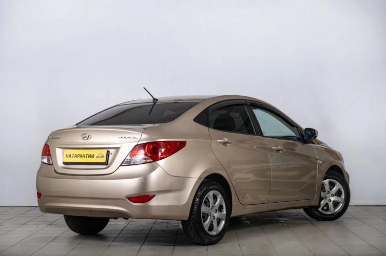 Hyundai Solaris 6 из 6