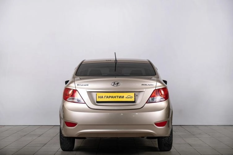 Hyundai Solaris 4 из 6