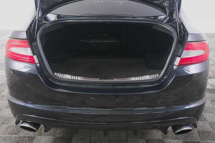 Jaguar XF 7 из 25