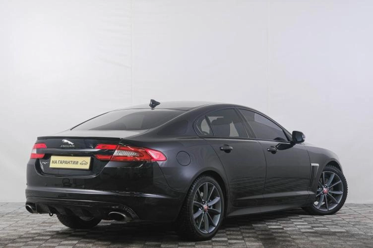 Jaguar XF 6 из 6