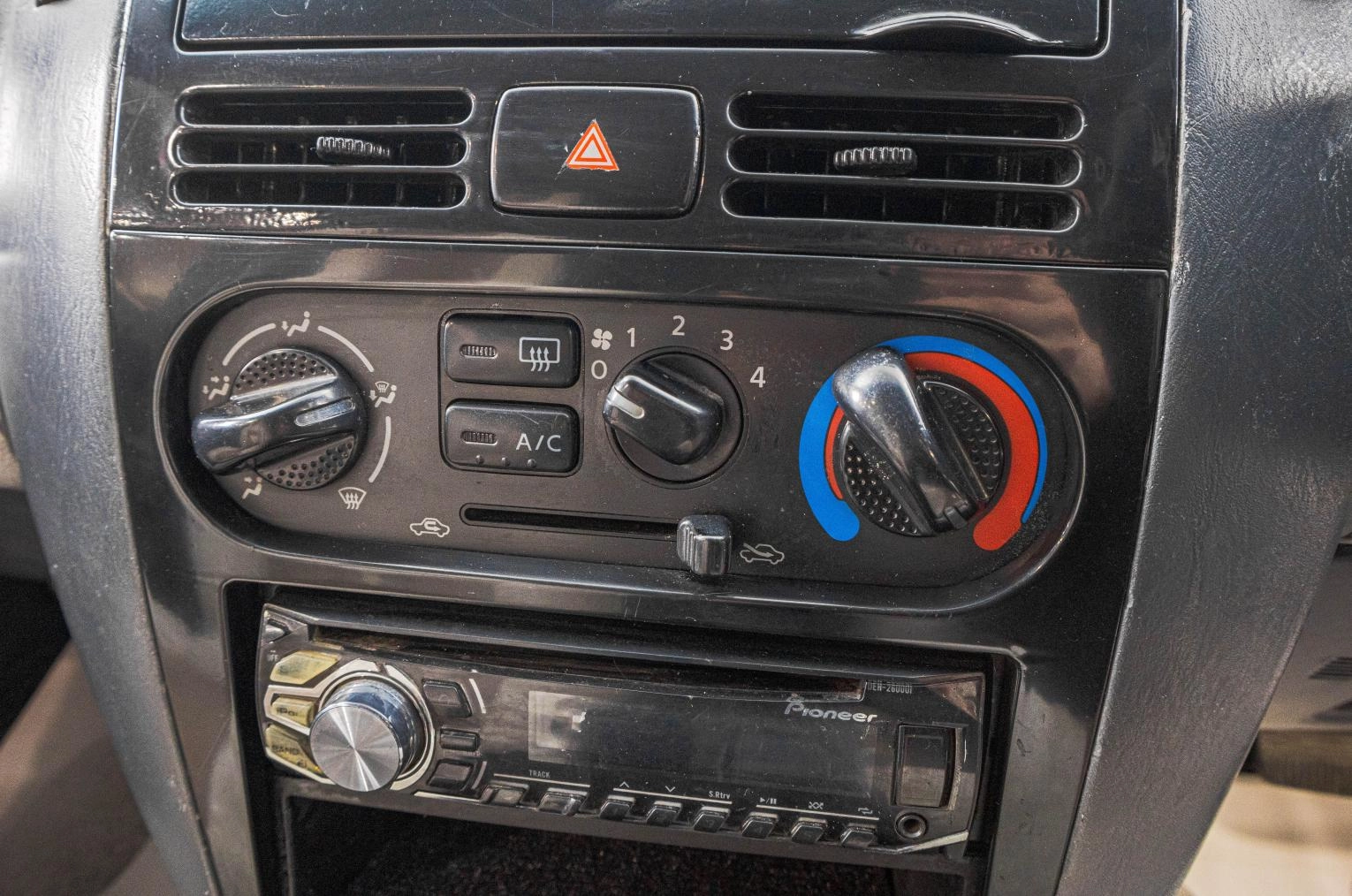 Nissan Wingroad 16 из 22
