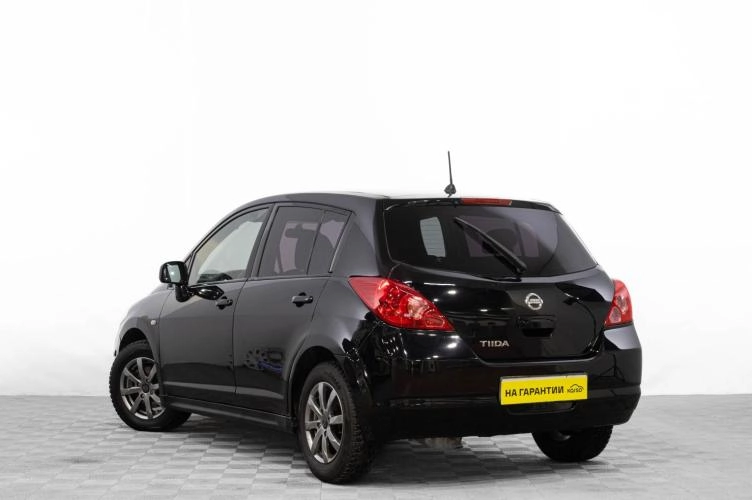 Nissan Tiida 6 из 6