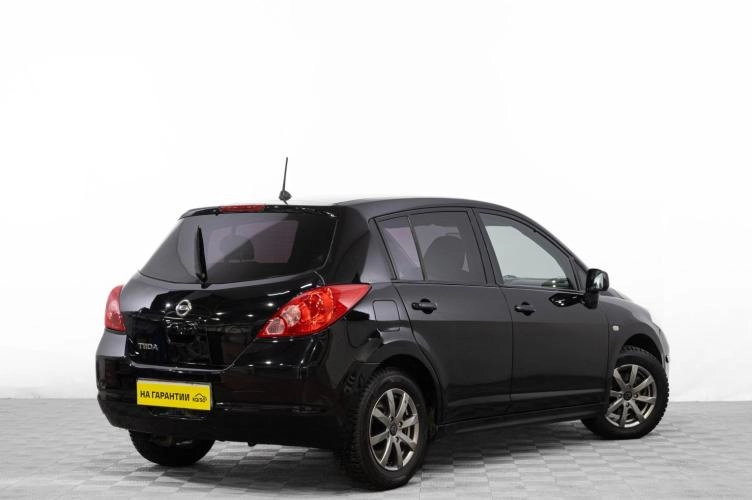 Nissan Tiida 4 из 6