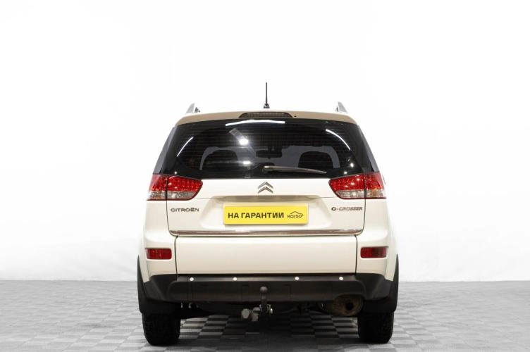 Citroen C-Crosser 5 из 6