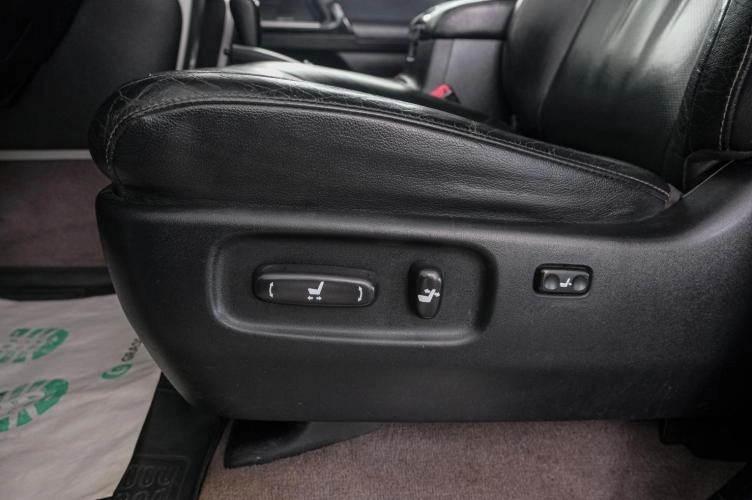 Toyota Land Cruiser 19 из 23