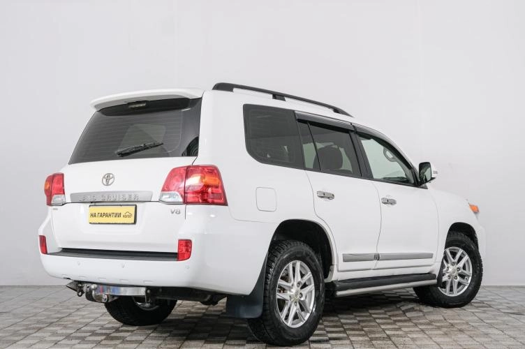 Toyota Land Cruiser 6 из 23