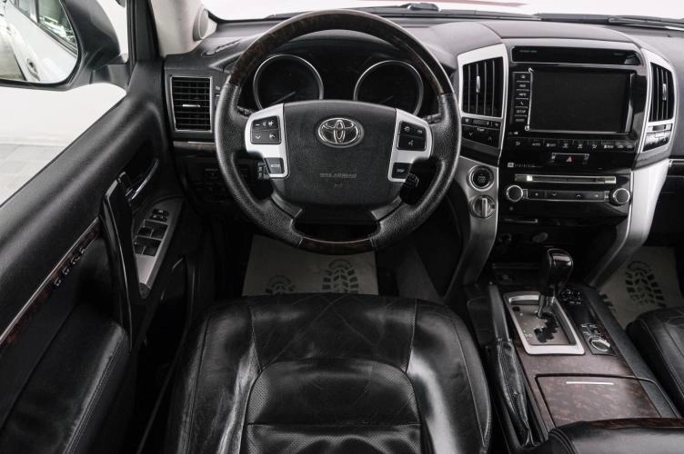 Toyota Land Cruiser 14 из 23